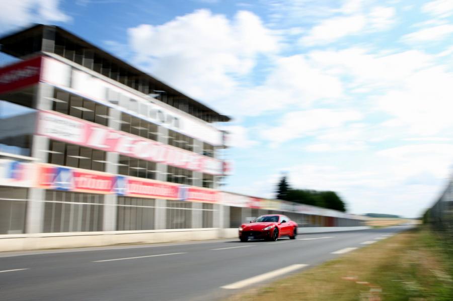  Maserati GranTurismo S MC Sport Line 2009 года  (фото 51 из 78)